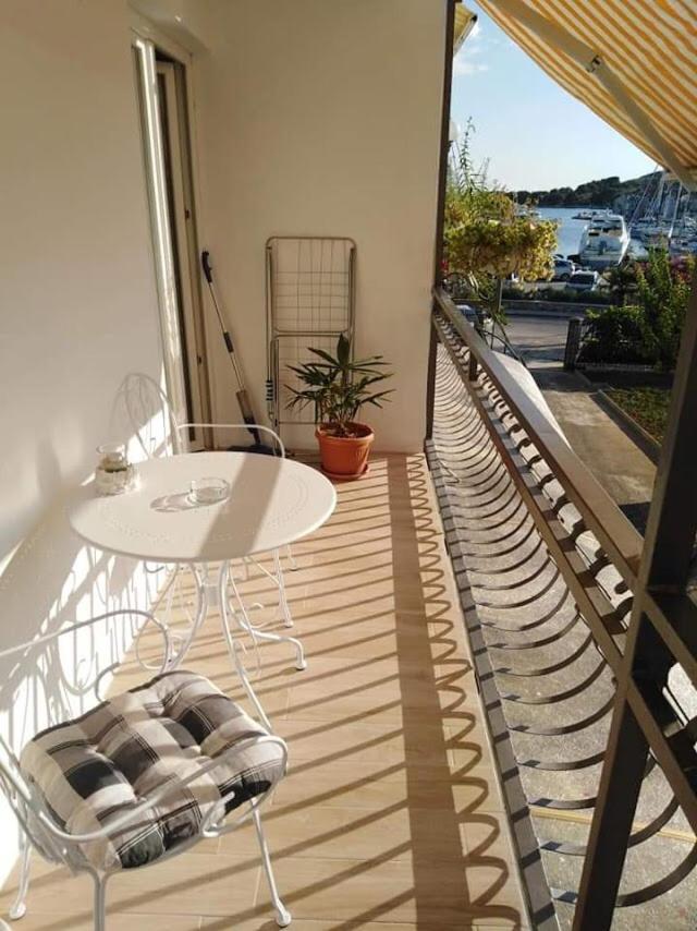 Sunny Day Apartments Трибунь Экстерьер фото